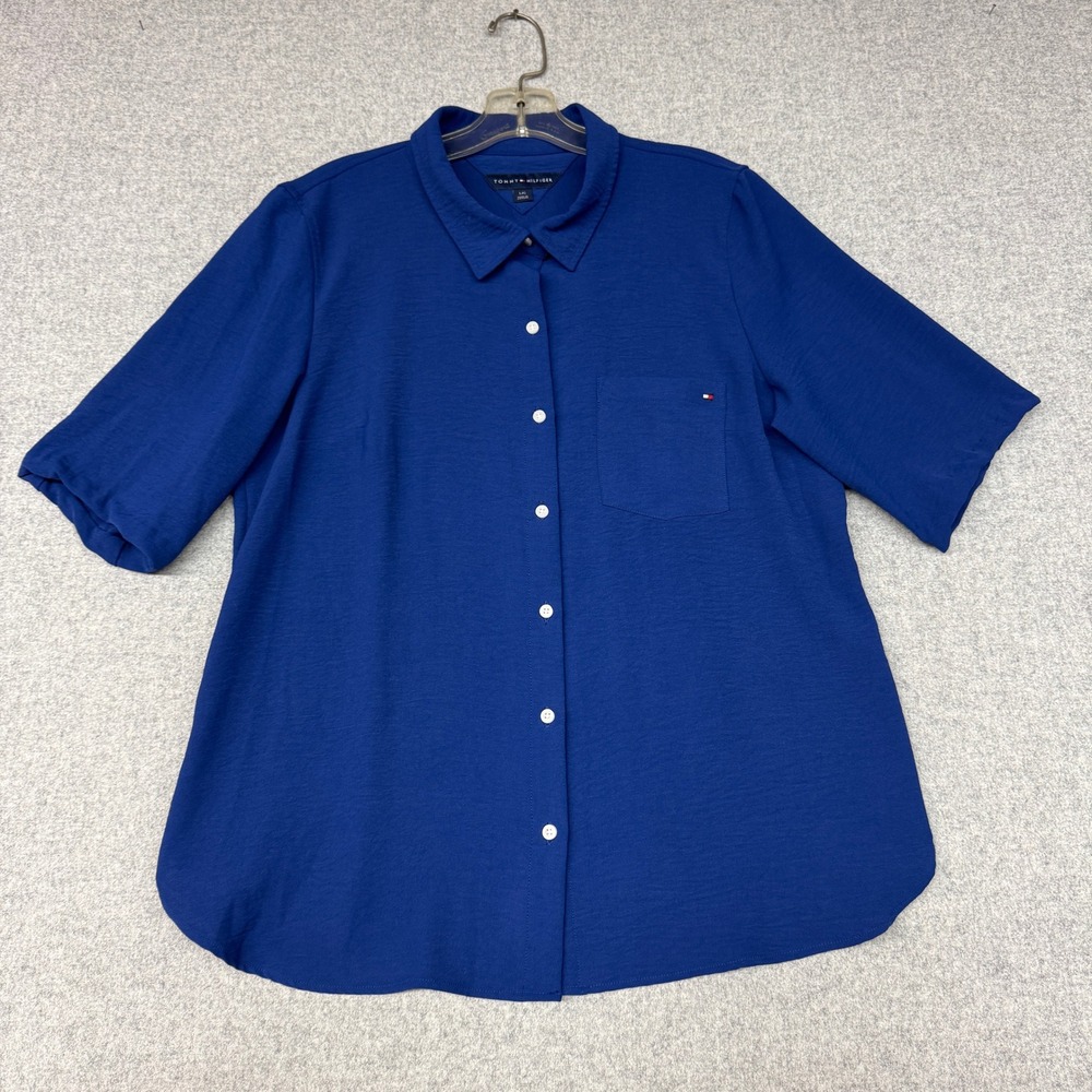 Tommy Hilfiger | Button Down Shirt | Large | Blue | Short Sleeve Pocket Logo Top
